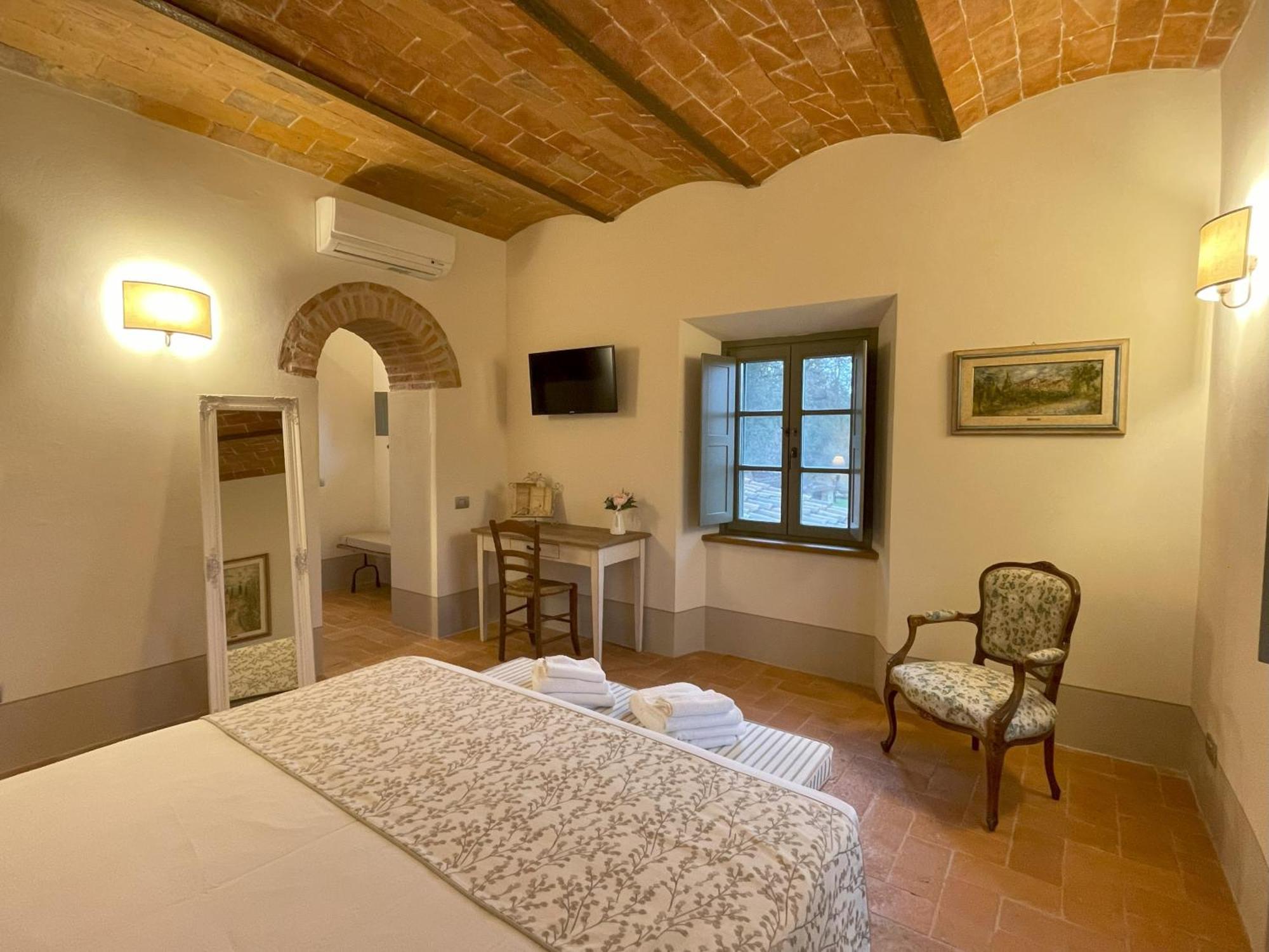 Podere Montaione โวลแตร์รา ภายนอก รูปภาพ